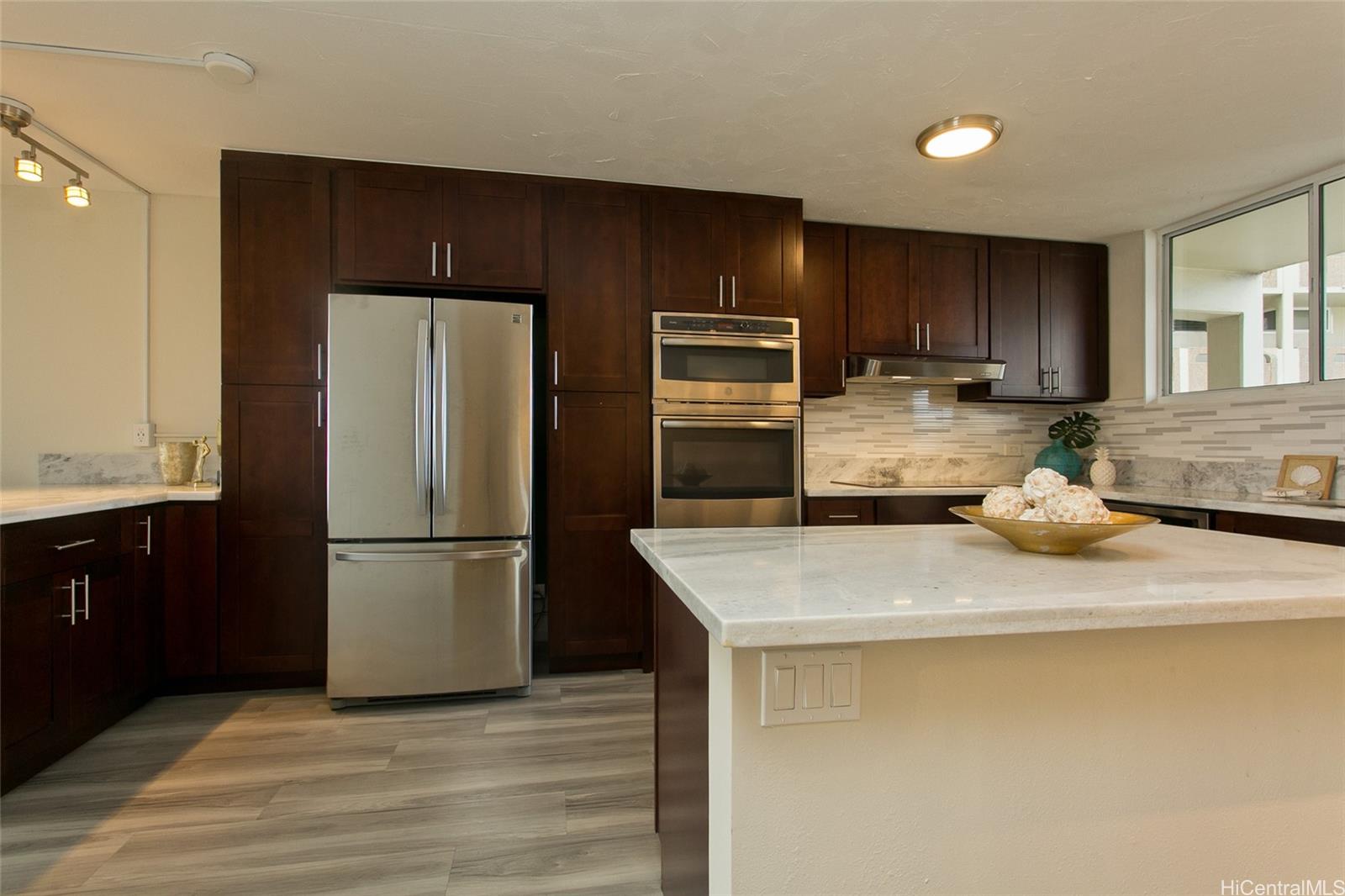 1717 Ala Wai Boulevard 2209