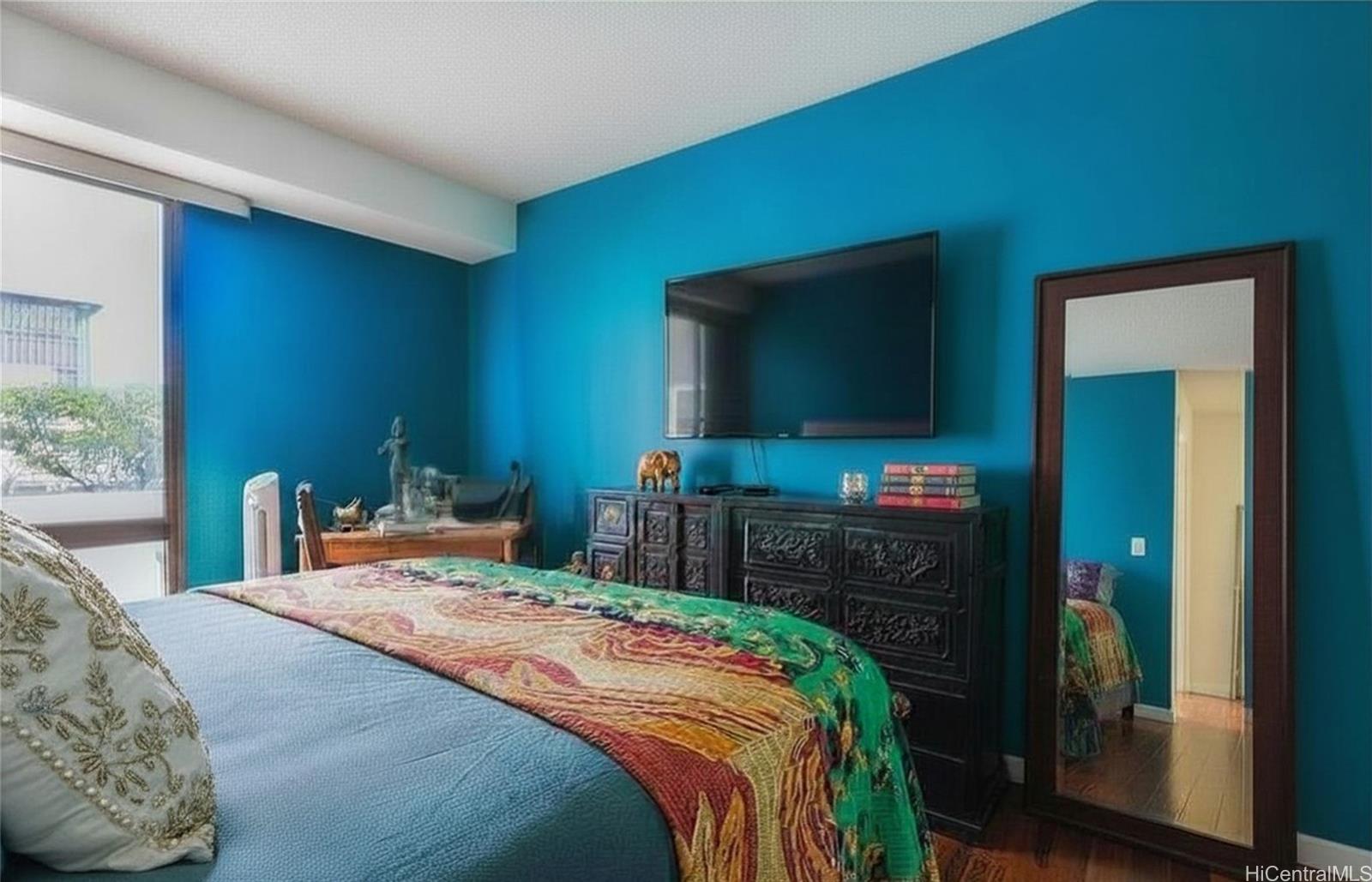 700 Richards Street  Unit 706