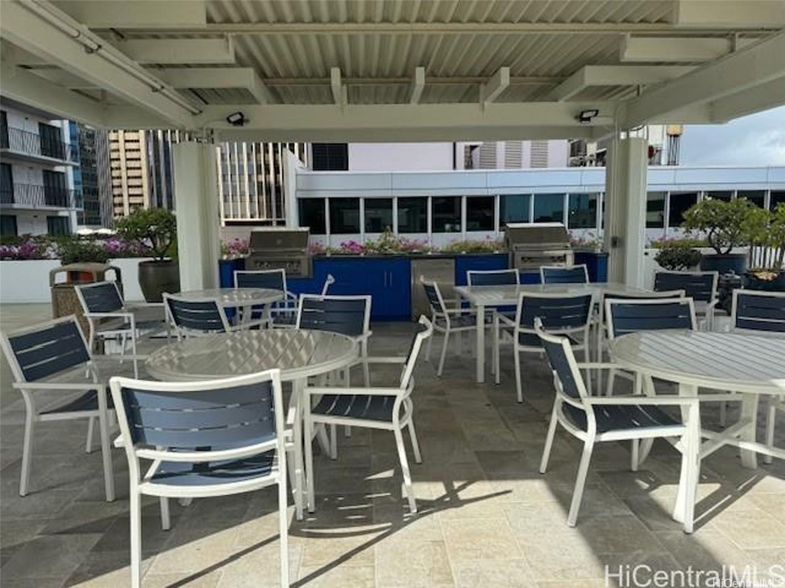 700 Richards Street  Unit 706
