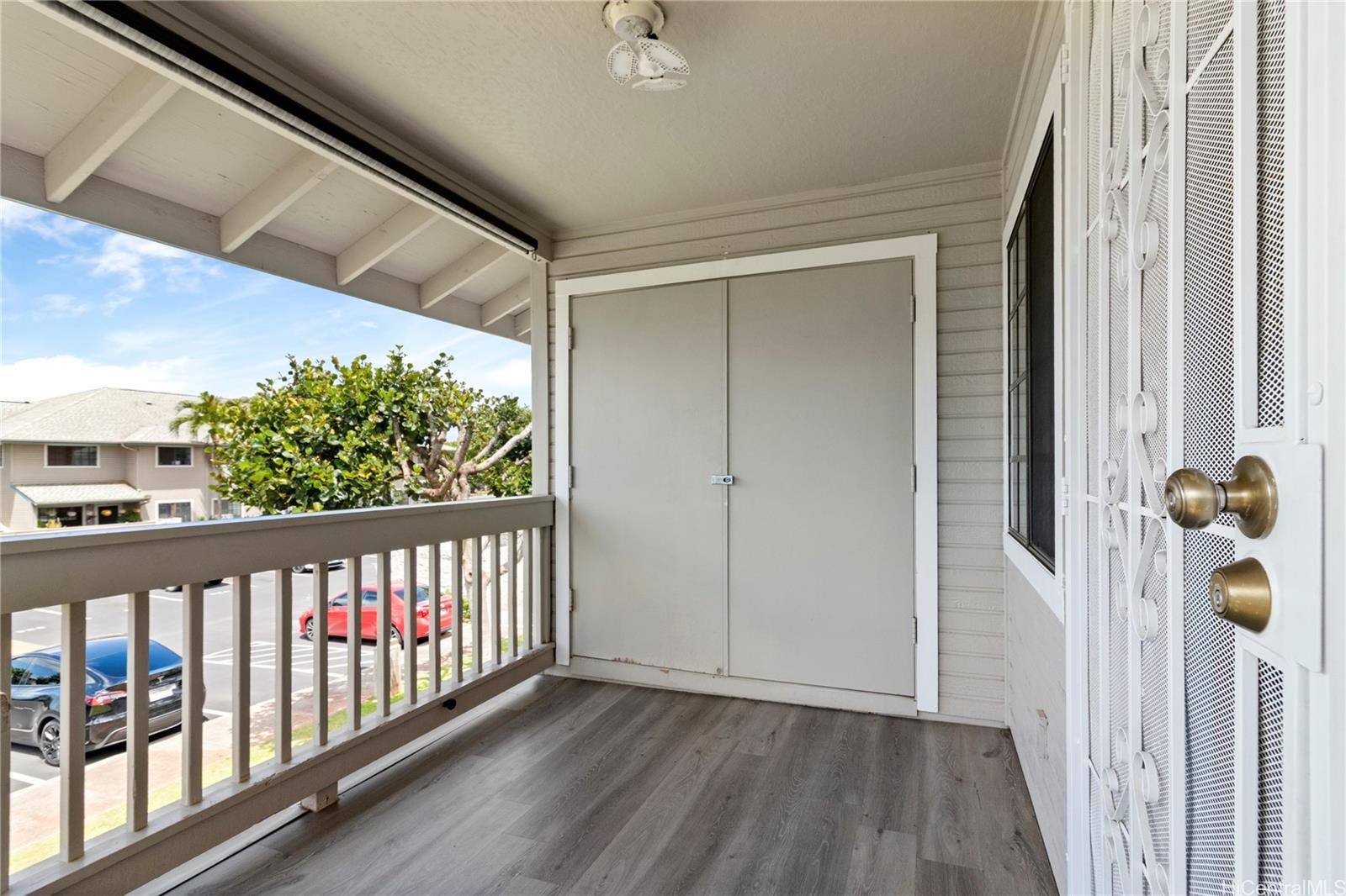 91-1032 Kaiau Avenue  Unit 8E