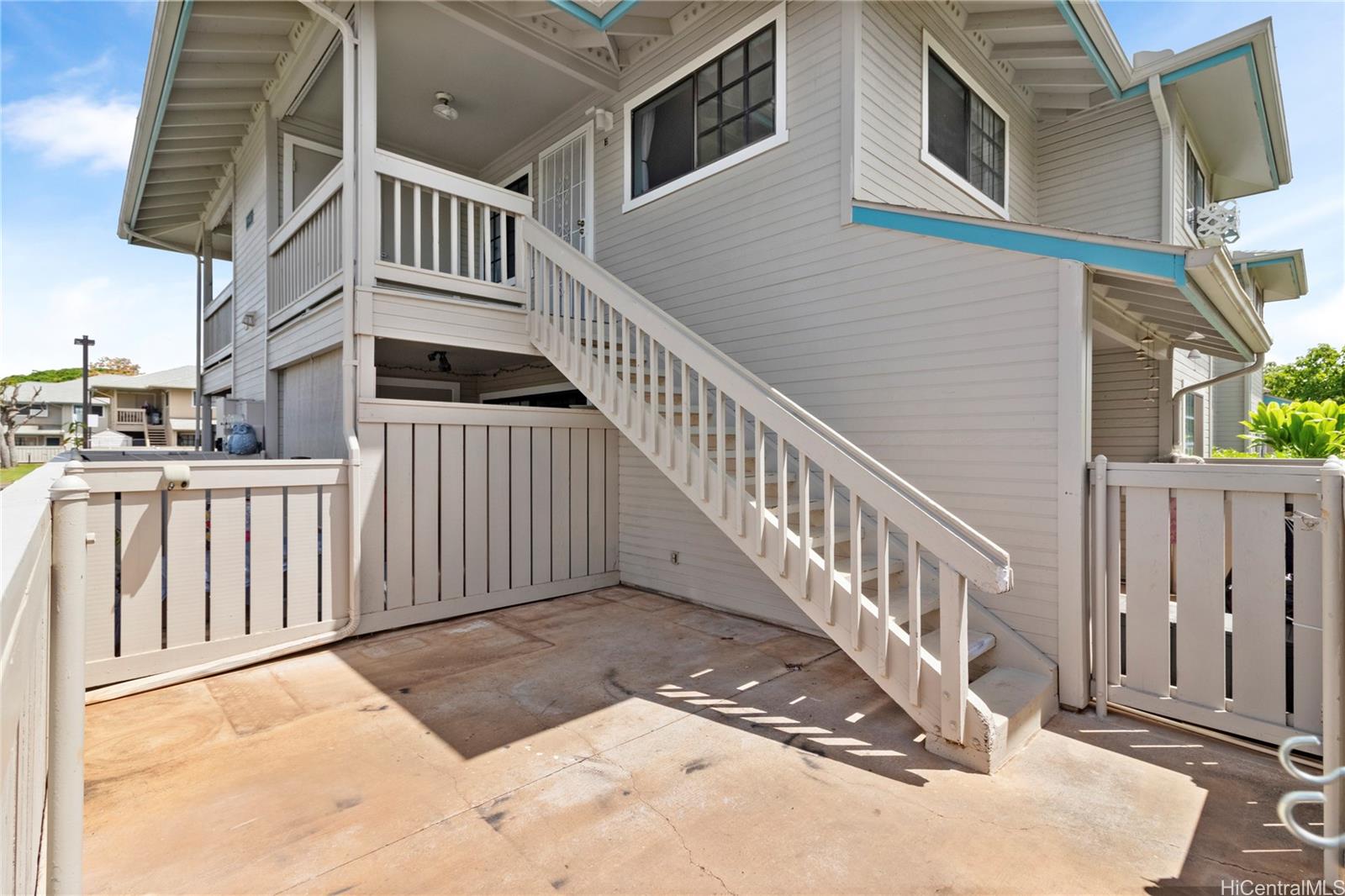 91-1032 Kaiau Avenue  Unit 8E