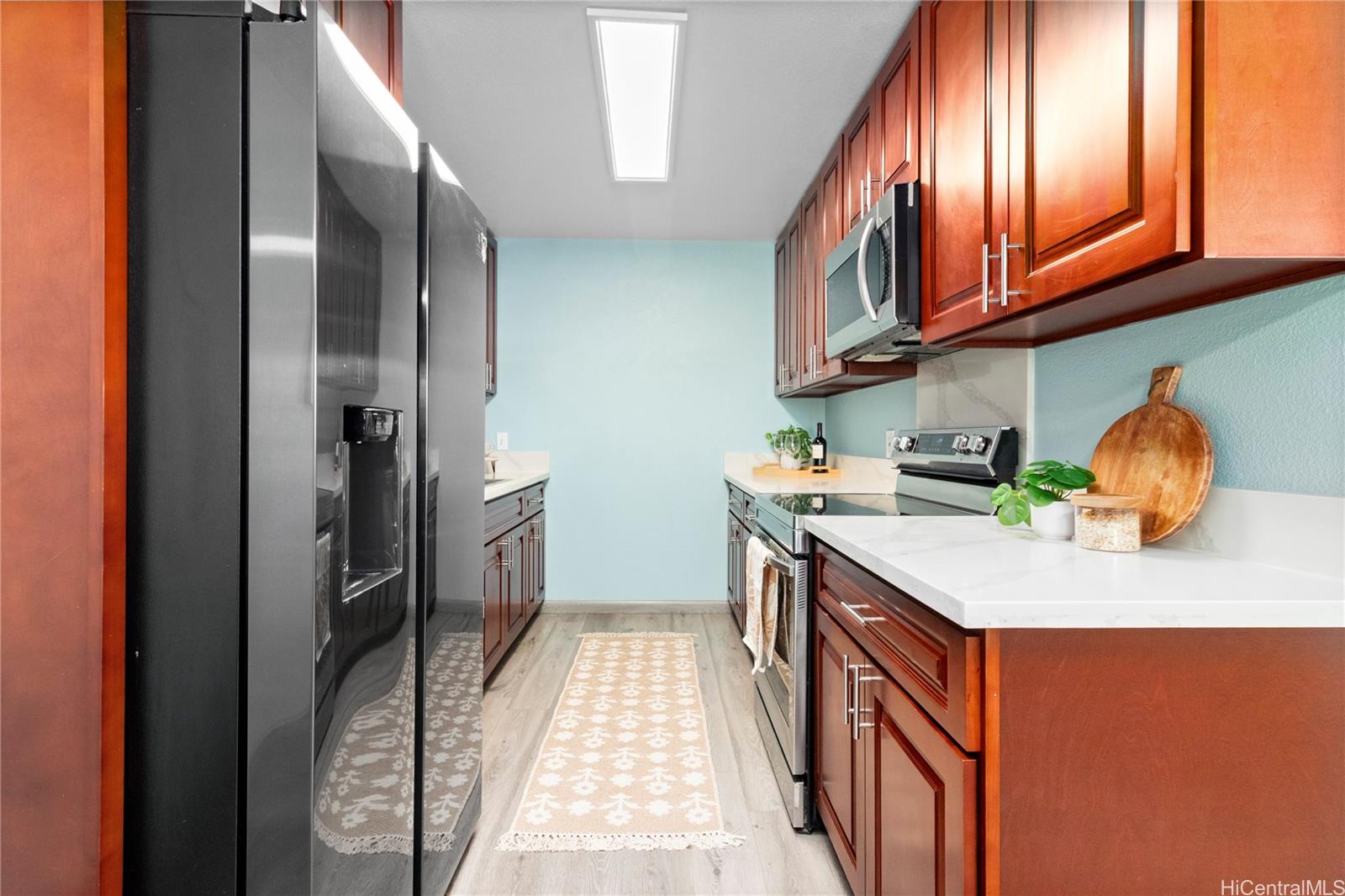 91-1032 Kaiau Avenue  Unit 8E