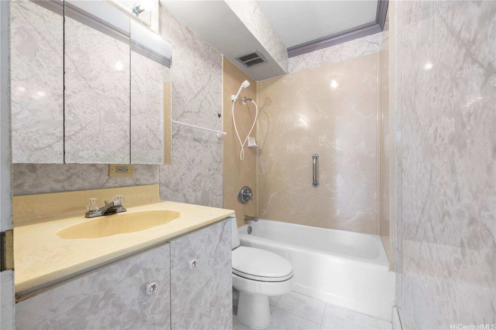 1717 Ala Wai Boulevard  Unit 1507