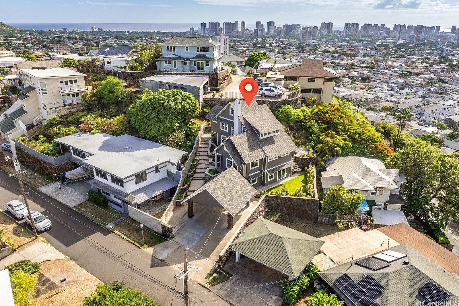 1410 Center Street