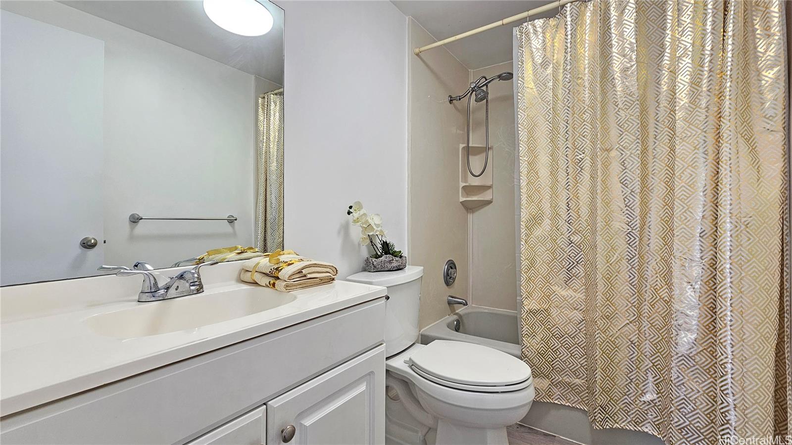 2333 Kapiolani Boulevard  Unit 2102