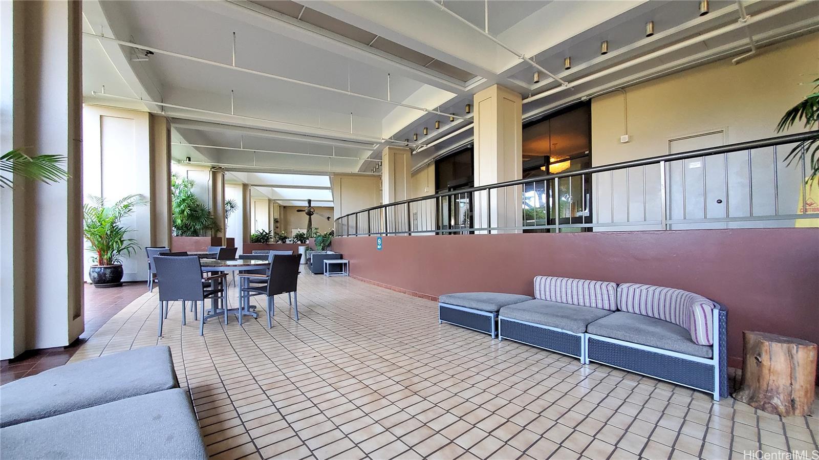 2333 Kapiolani Boulevard  Unit 2102