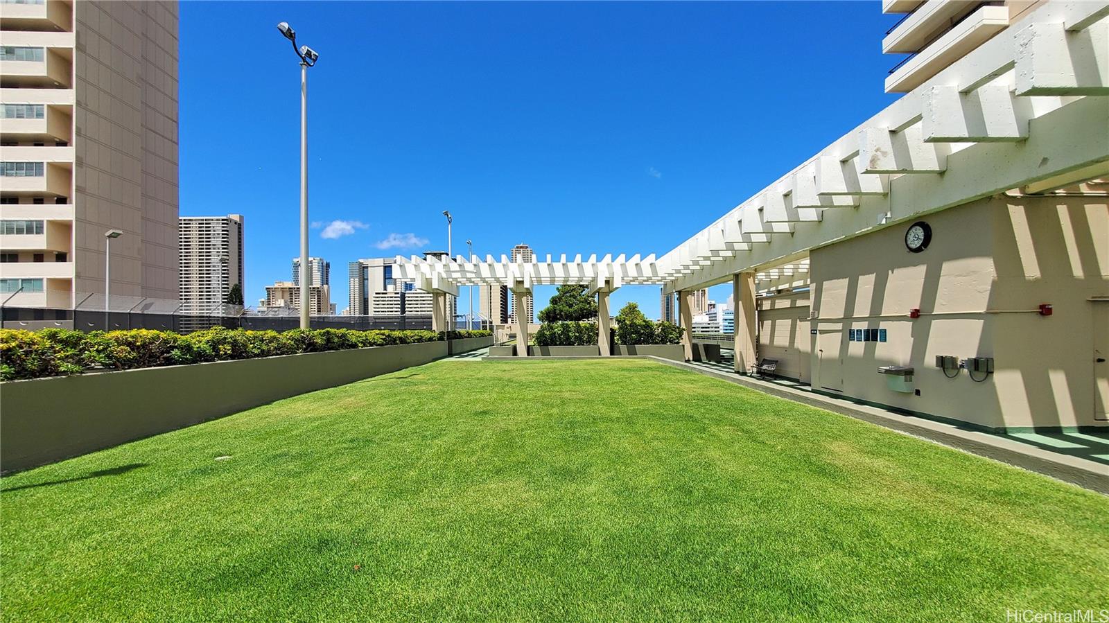 2333 Kapiolani Boulevard  Unit 2102