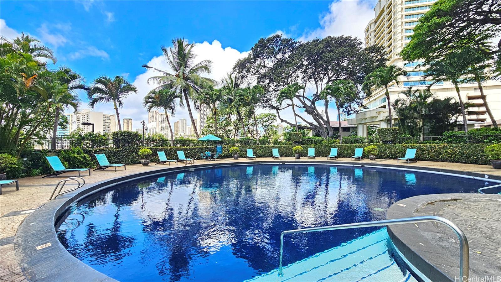 2333 Kapiolani Boulevard  Unit 2102