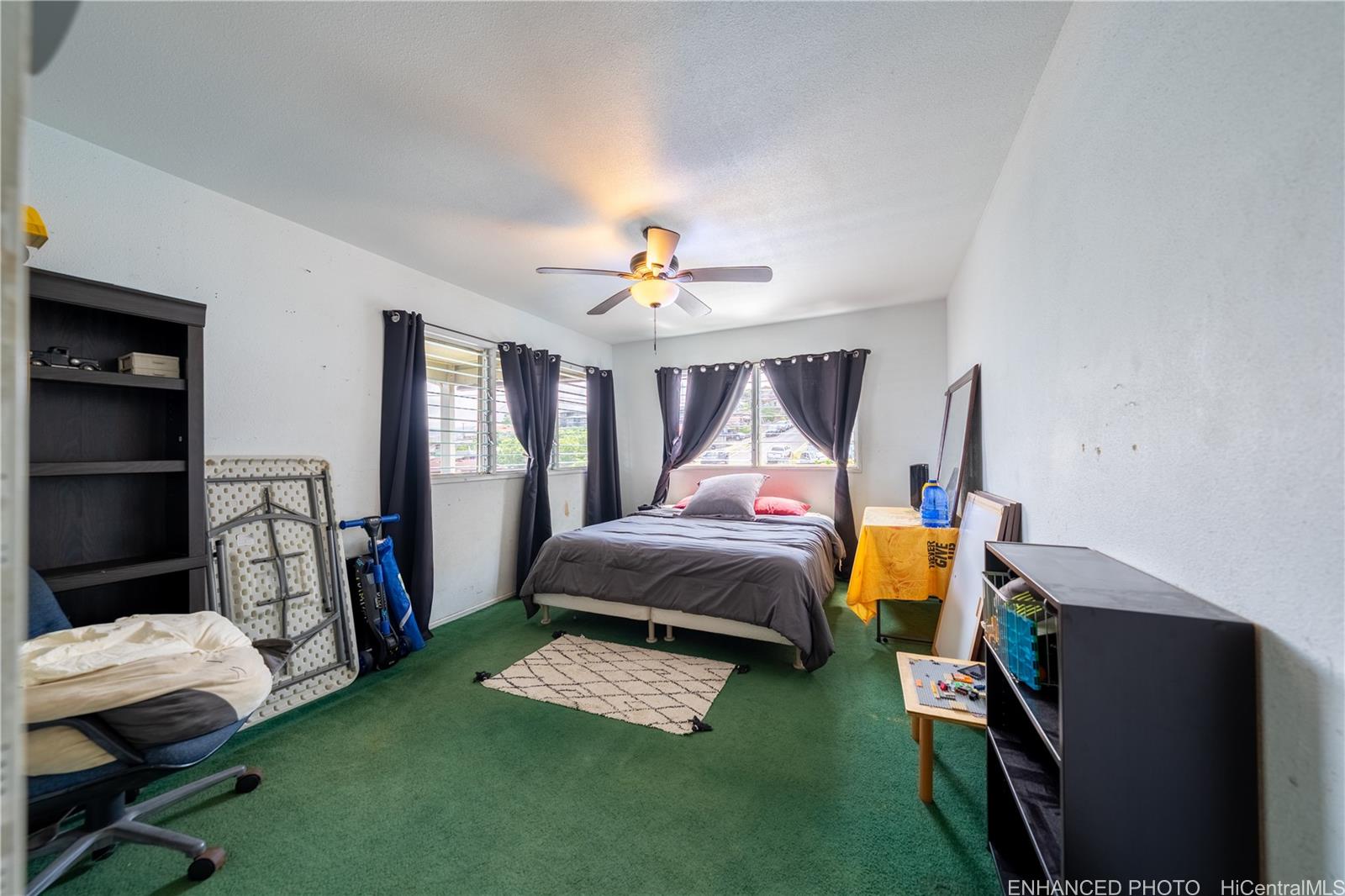 Photo 17 of 25