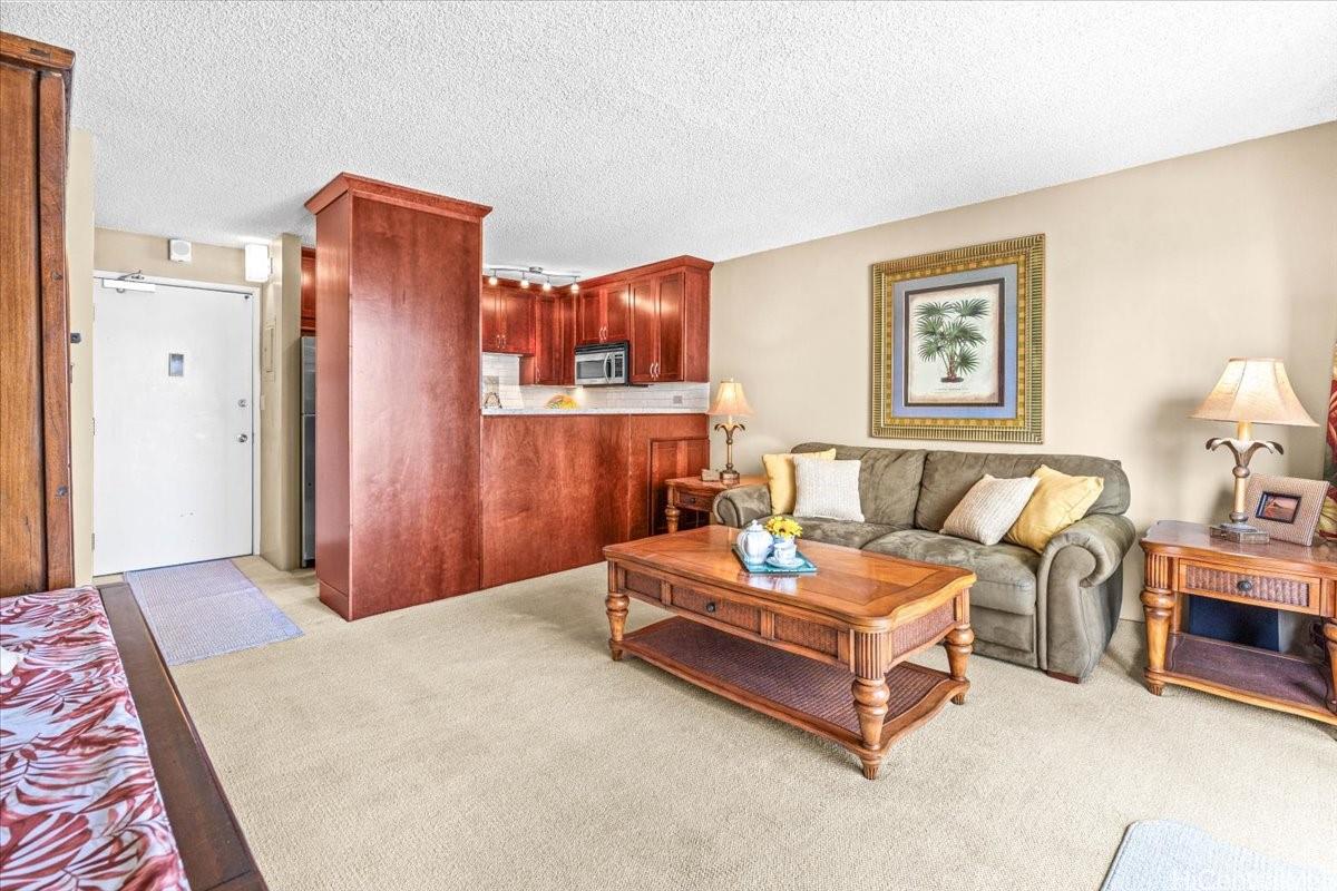Photo 6 of 25