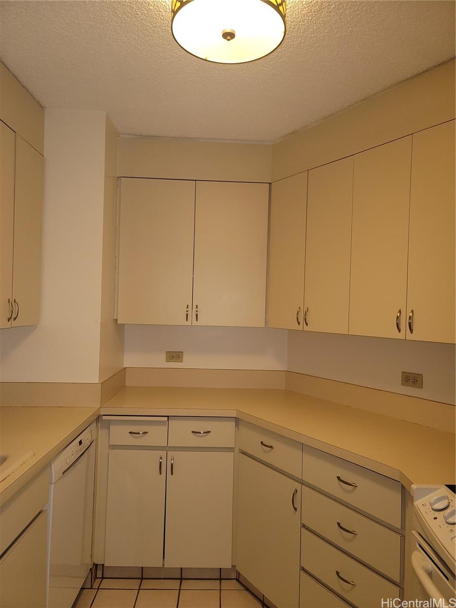 Photo 13 of 20