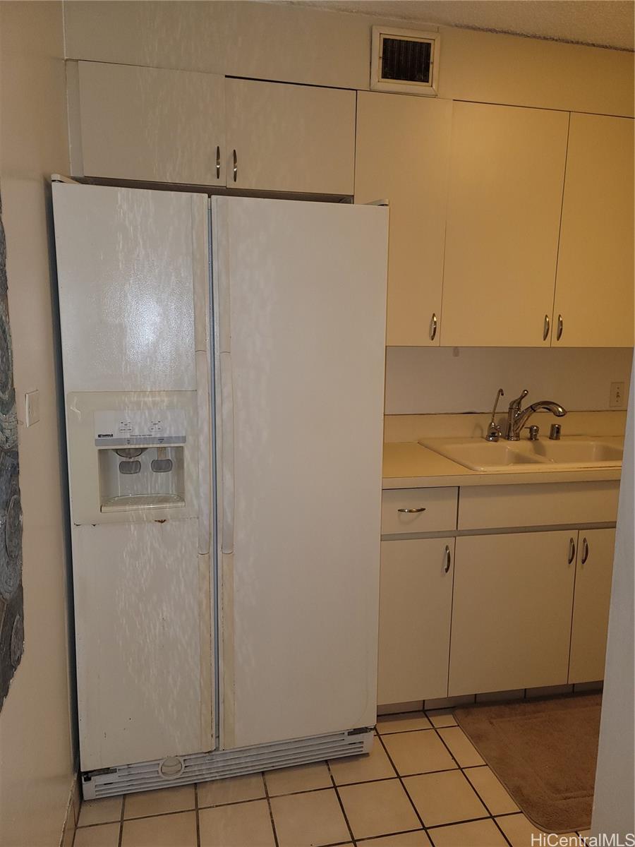 Photo 15 of 20