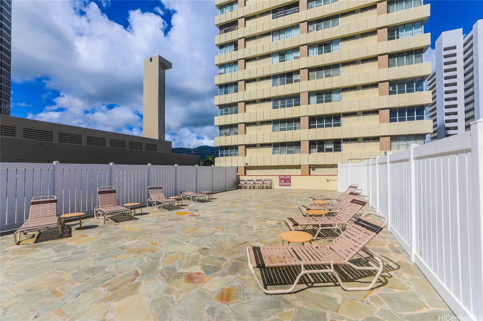 2525 Date Street  Unit 1304