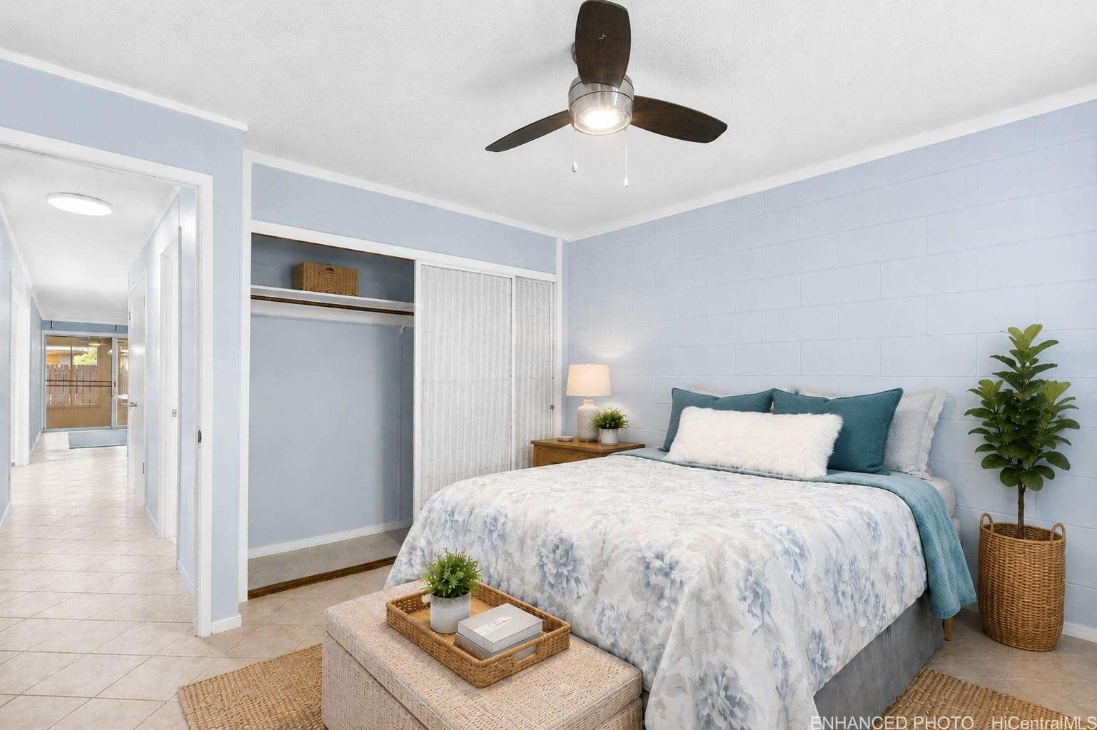 Photo 17 of 23