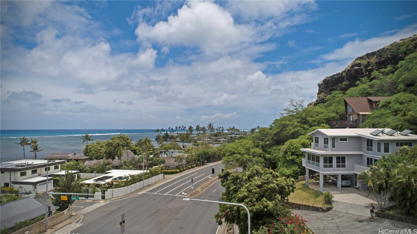5864 Kalanianaole Highway  Unit B