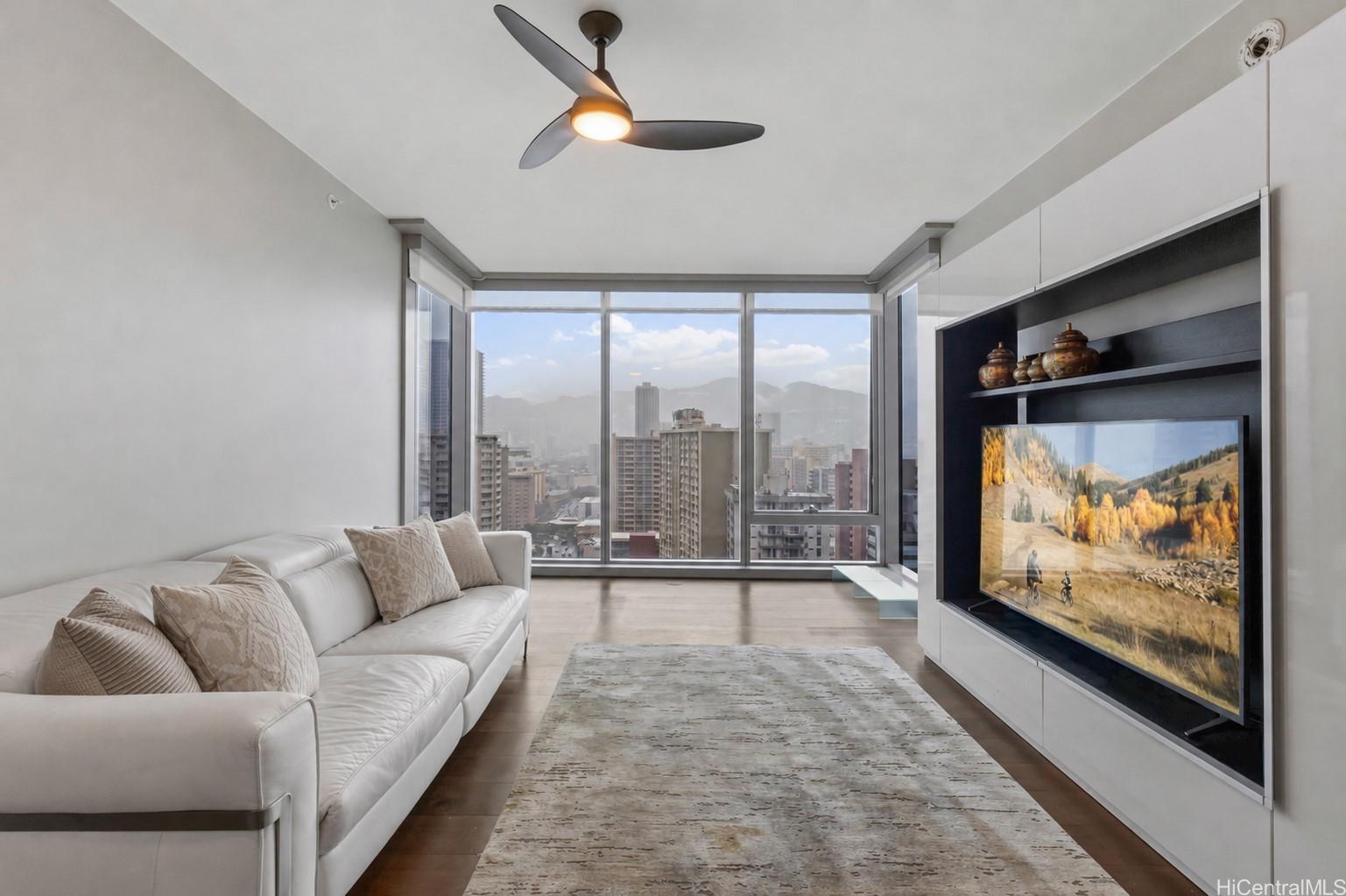 1555 Kapiolani Boulevard 1714