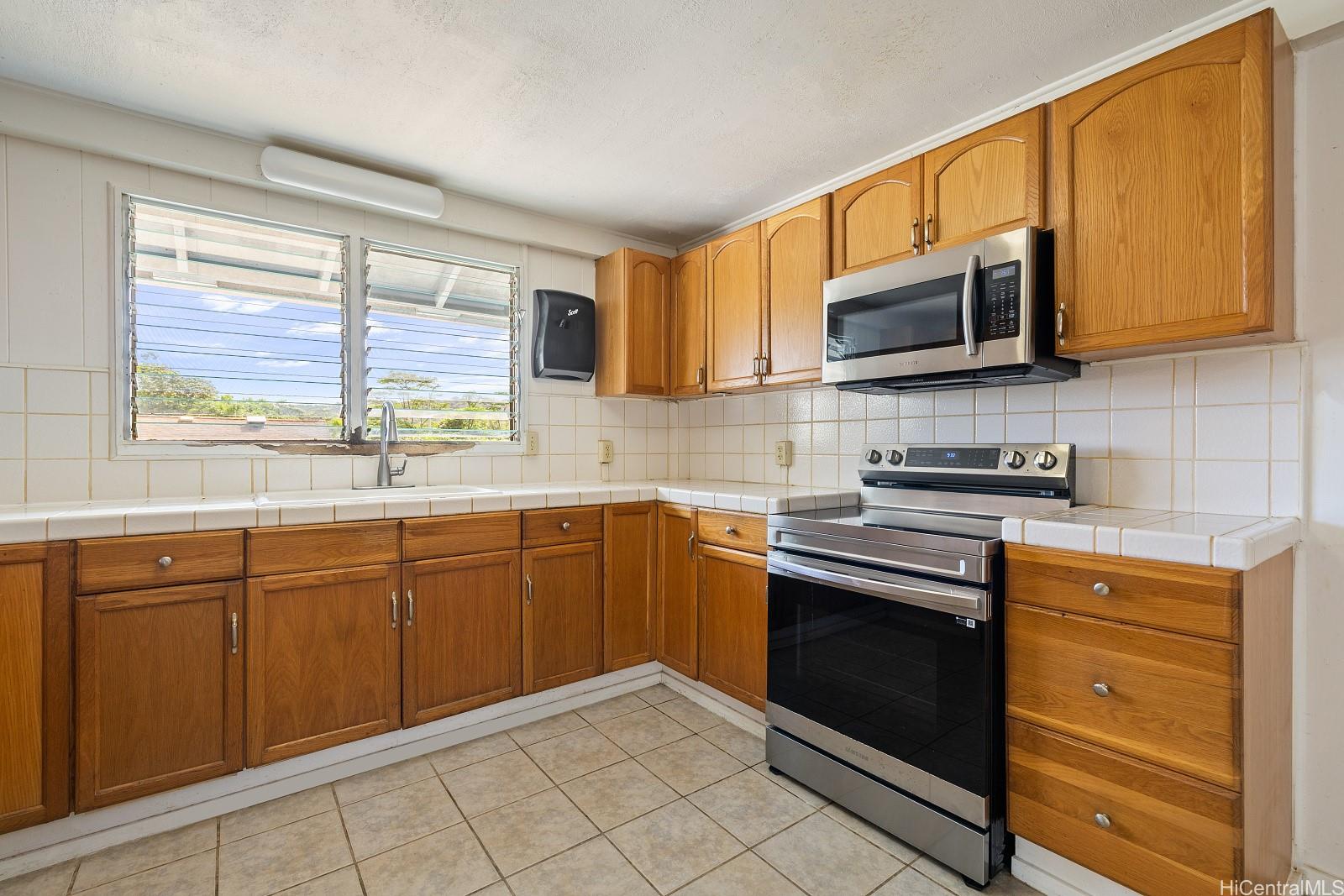 47-508 Kinana Way