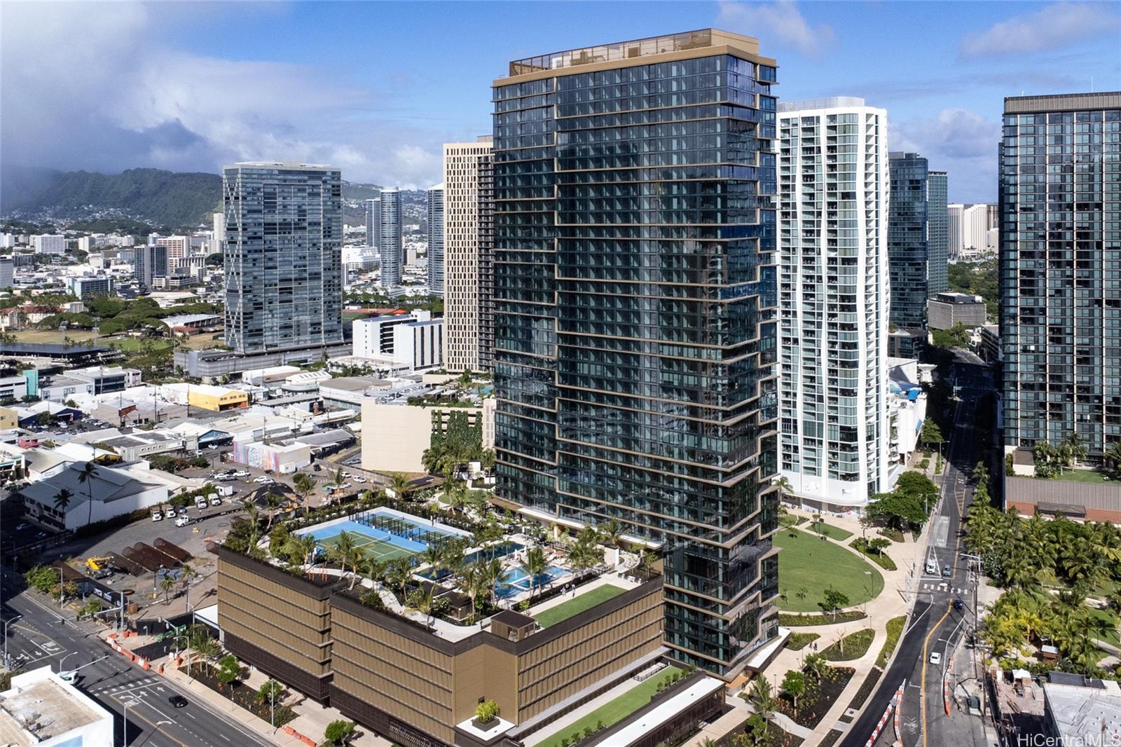 333 Ward Avenue  Unit 1607