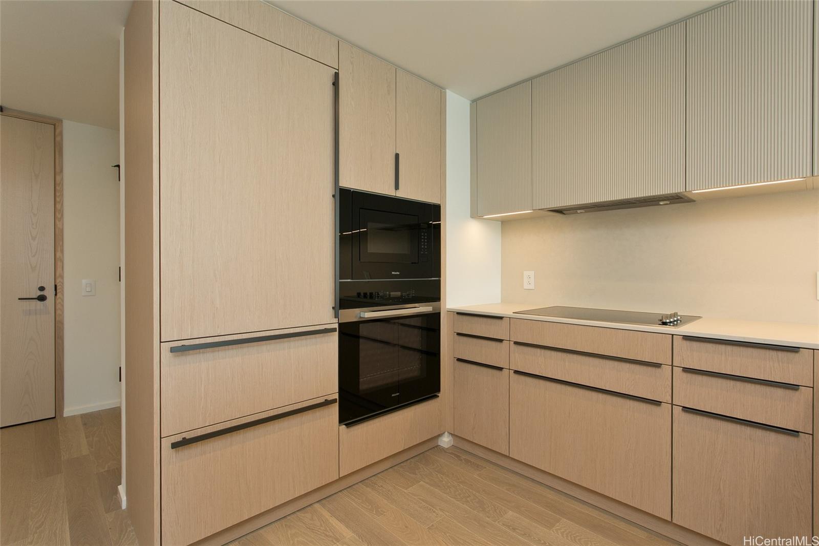 333 Ward Avenue  Unit 1607