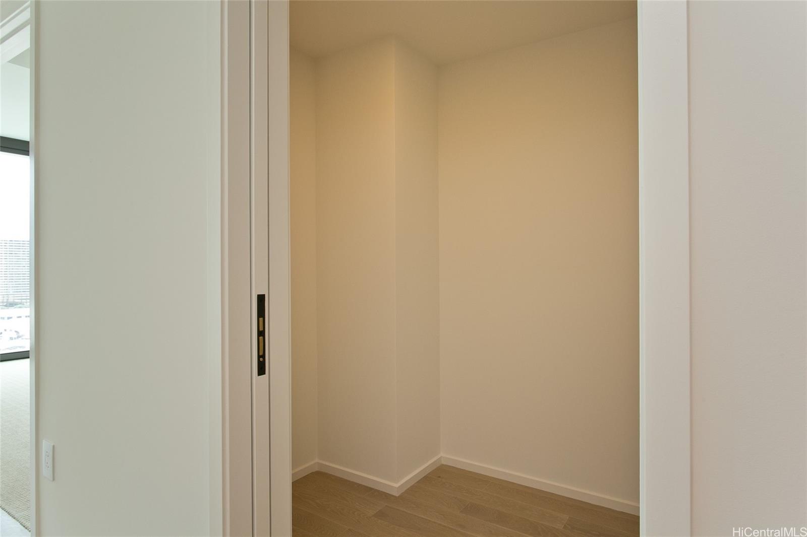 333 Ward Avenue  Unit 1607