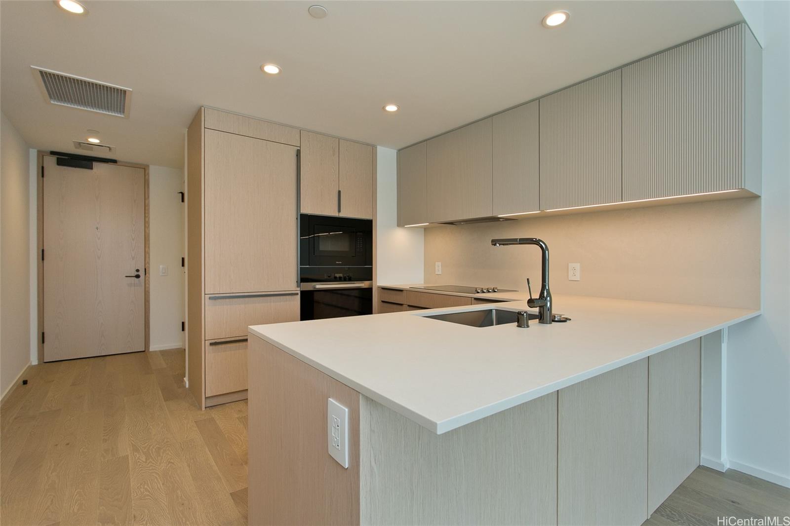 333 Ward Avenue  Unit 1607