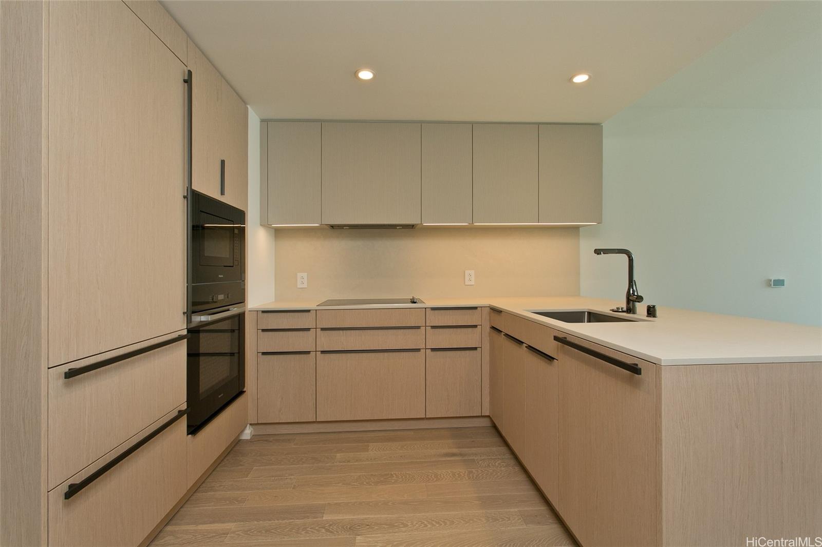333 Ward Avenue  Unit 1607