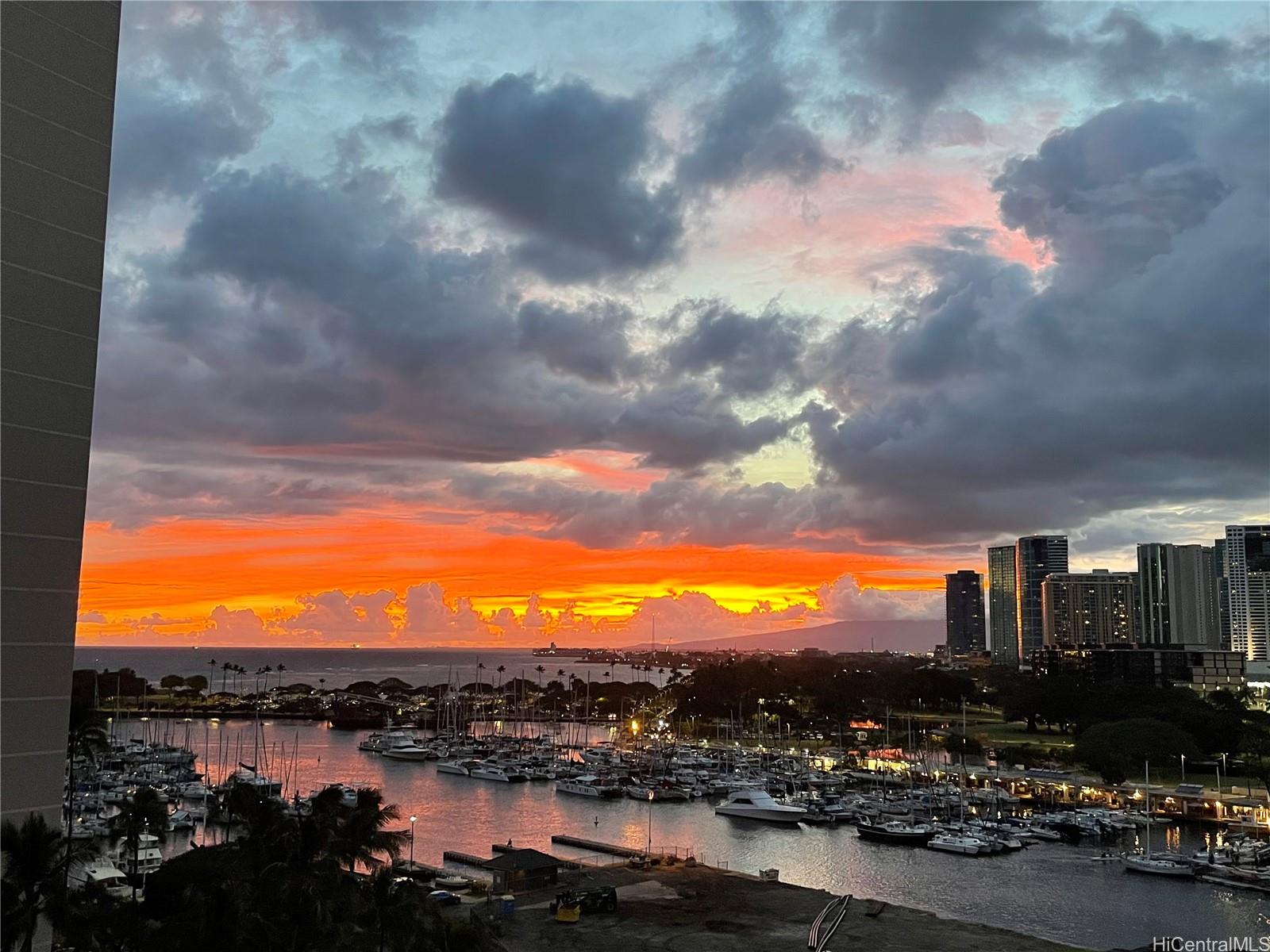 1684 Ala Moana Boulevard 952