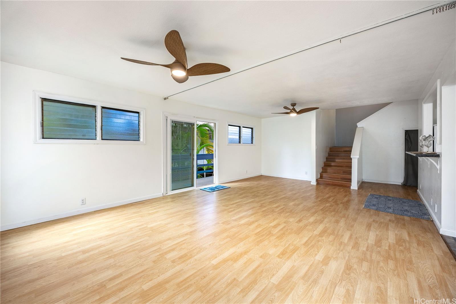 51-015 Lau Place