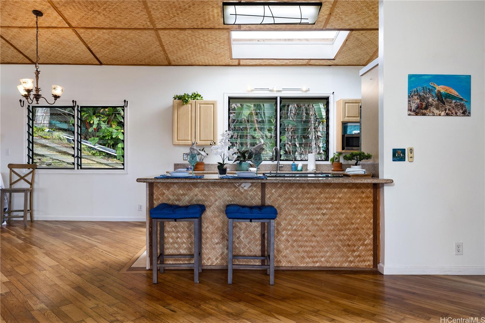 51-015 Lau Place