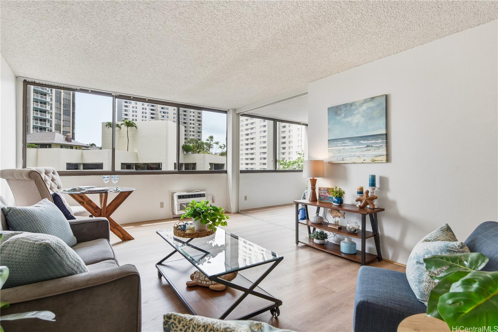 1255 Nuuanu Avenue E612
