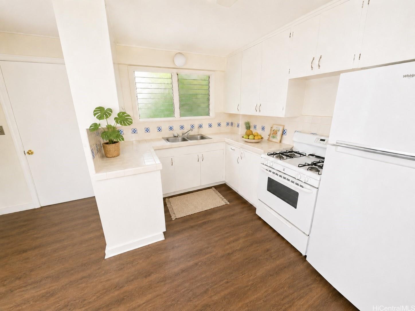 1540 Magazine Street  Unit B1
