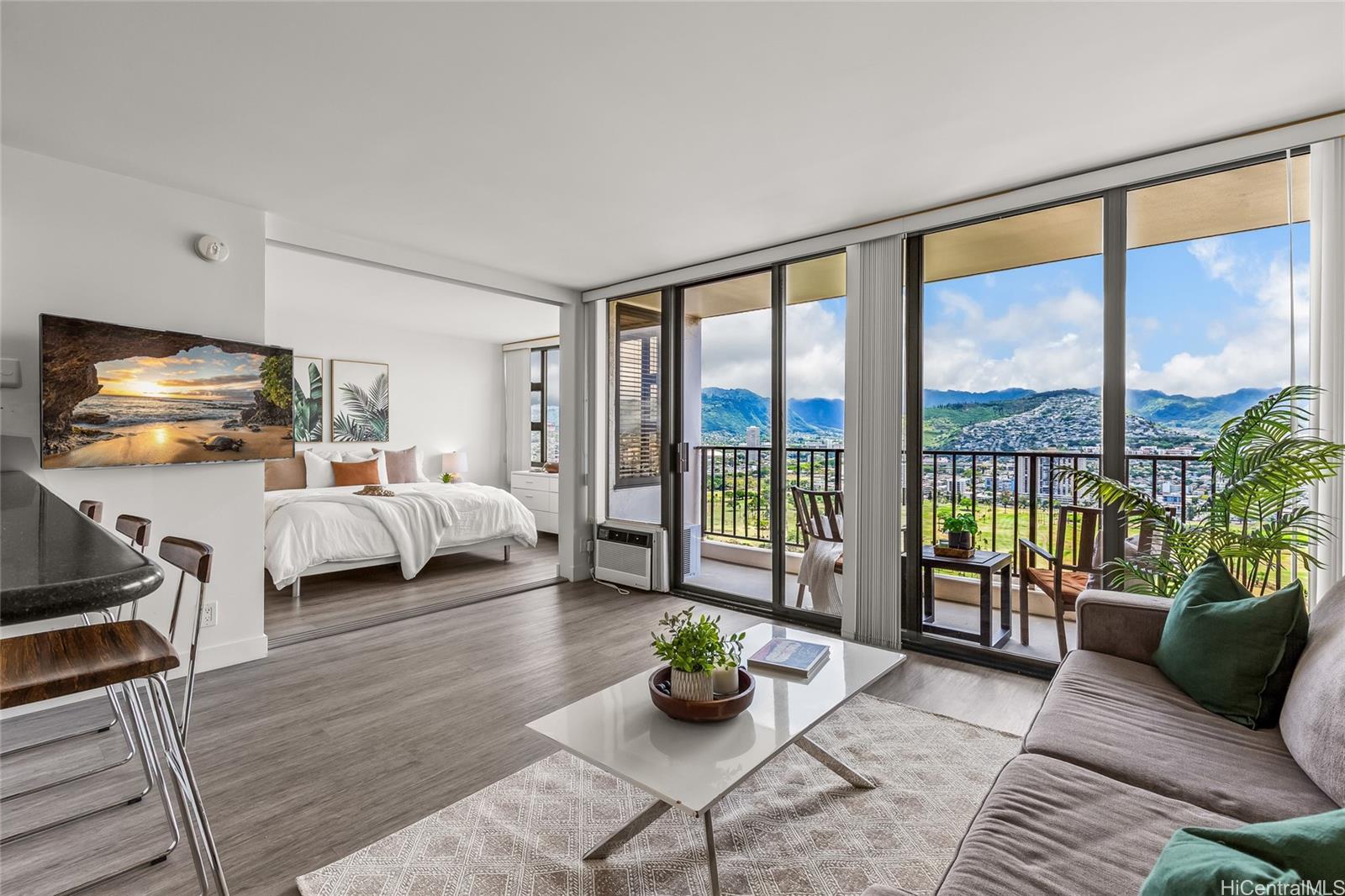 201 Ohua Avenue 3205