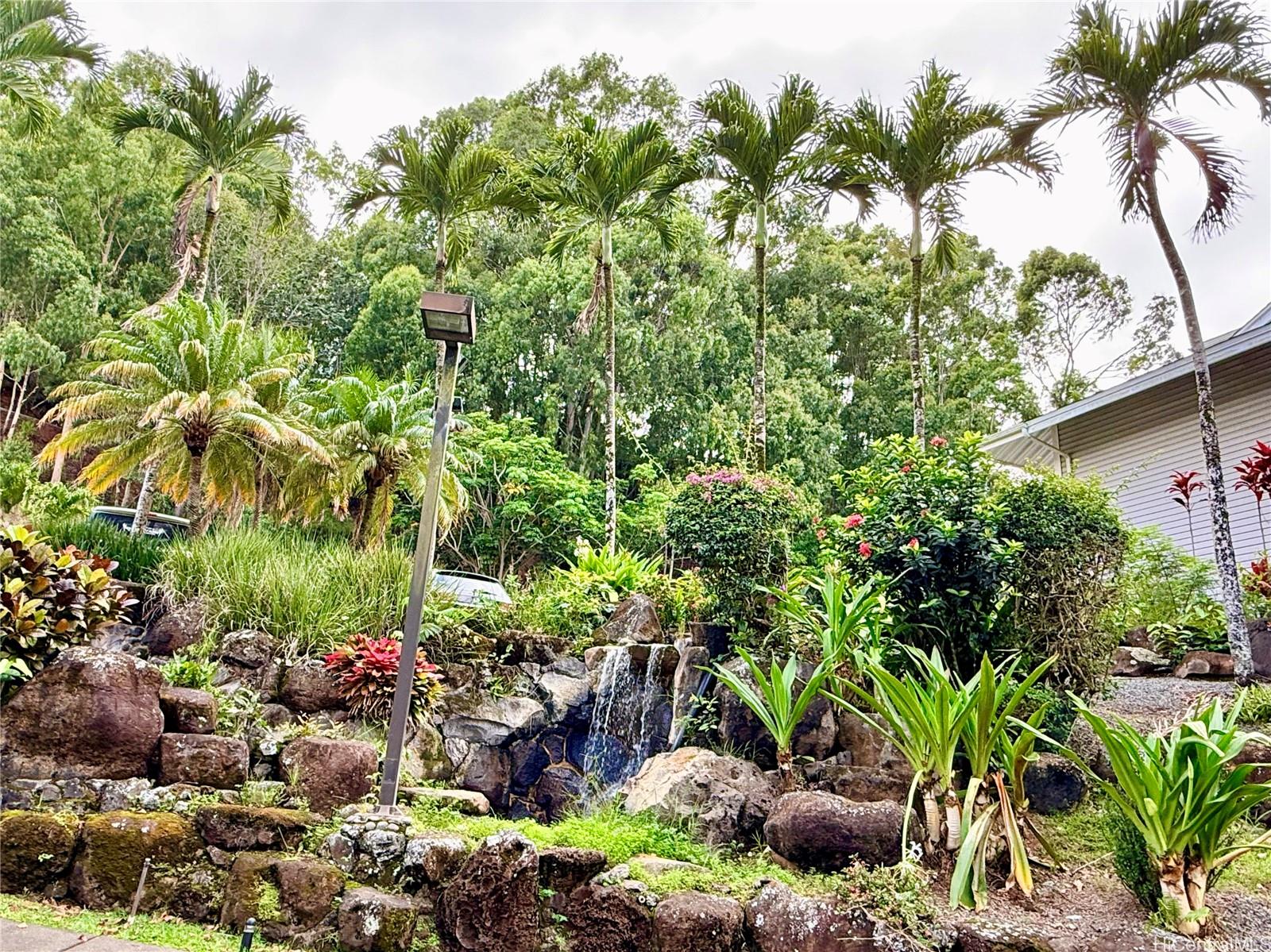 95-270 Waikalani Drive  Unit C204
