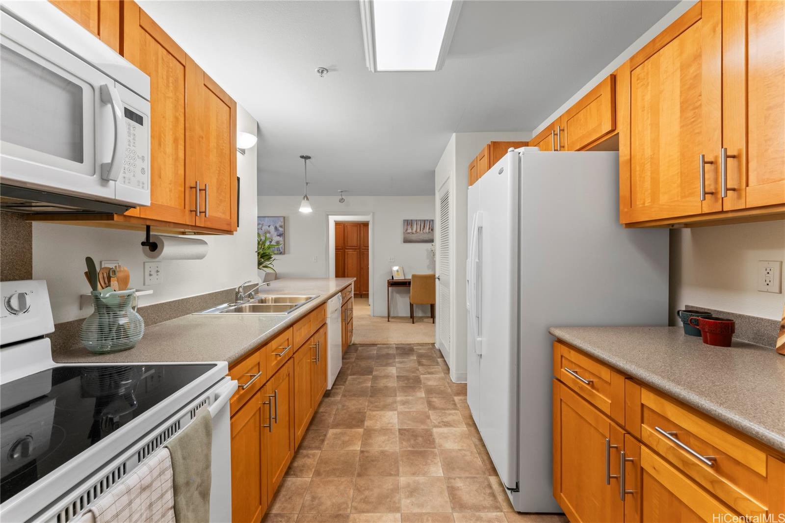 91-1265 Kamaaha Avenue  Unit 504