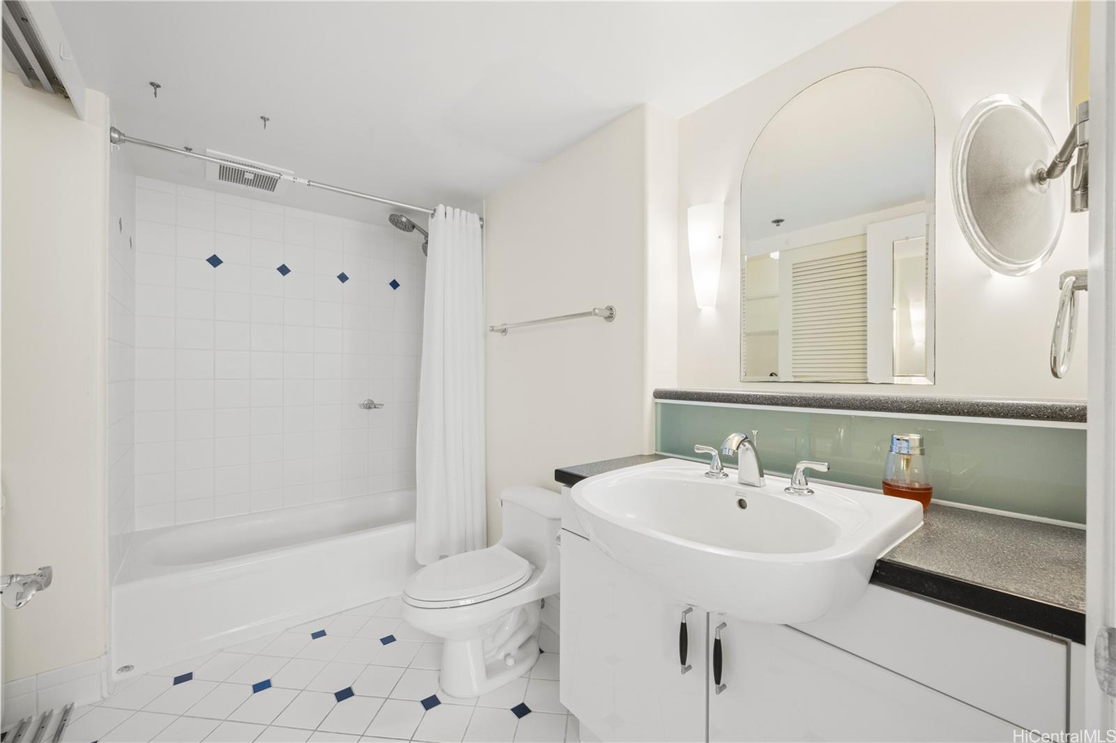 801 S King Street  Unit 3401