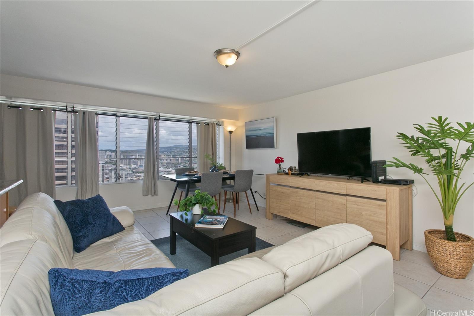2525 Date Street  Unit 3706