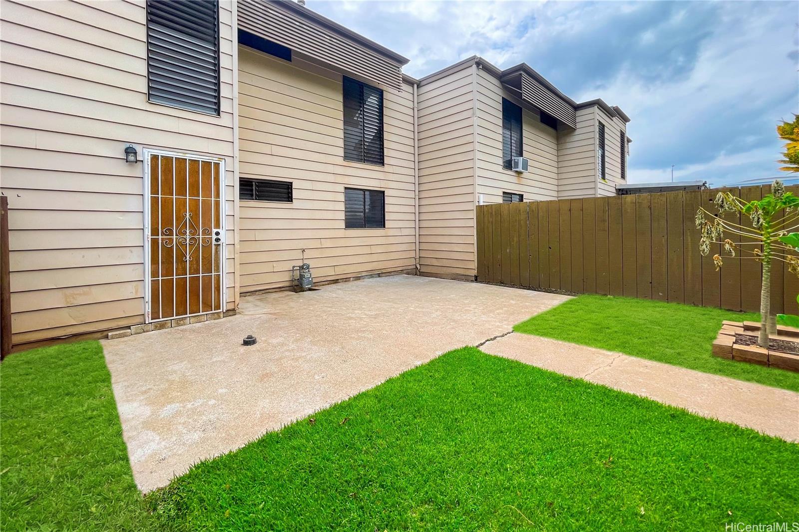 87-209 Helelua Street  Unit 3