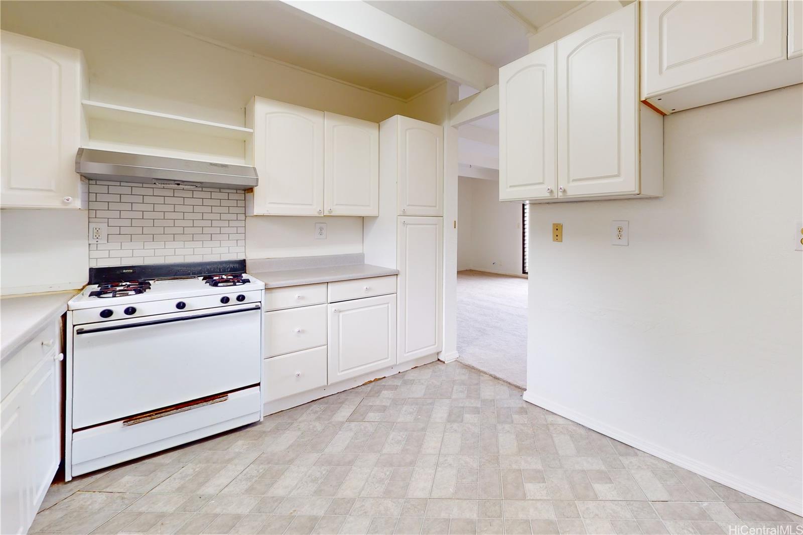 87-209 Helelua Street  Unit 3