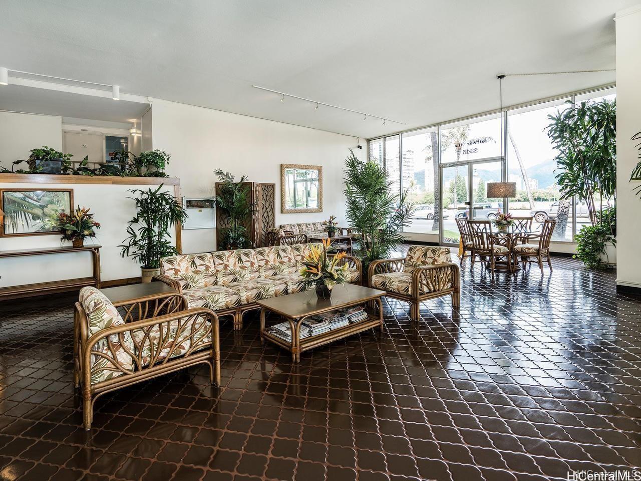 2345 Ala Wai Boulevard  Unit 1101
