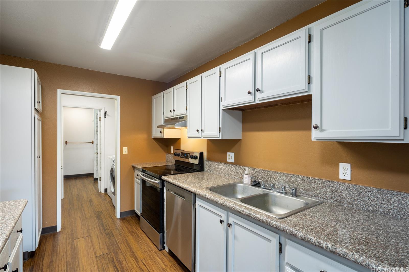 2069 California Avenue  Unit 15F