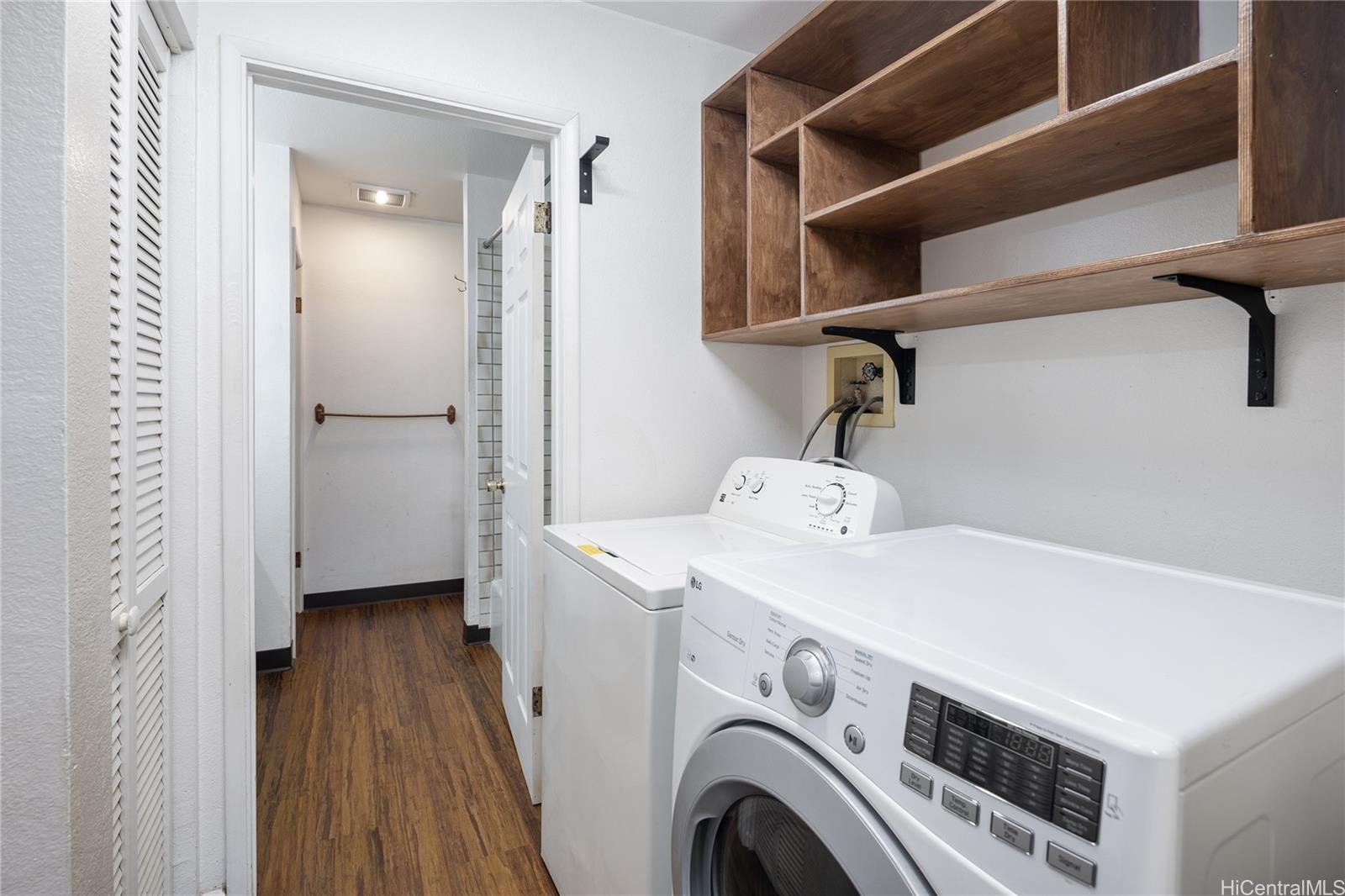 2069 California Avenue  Unit 15F