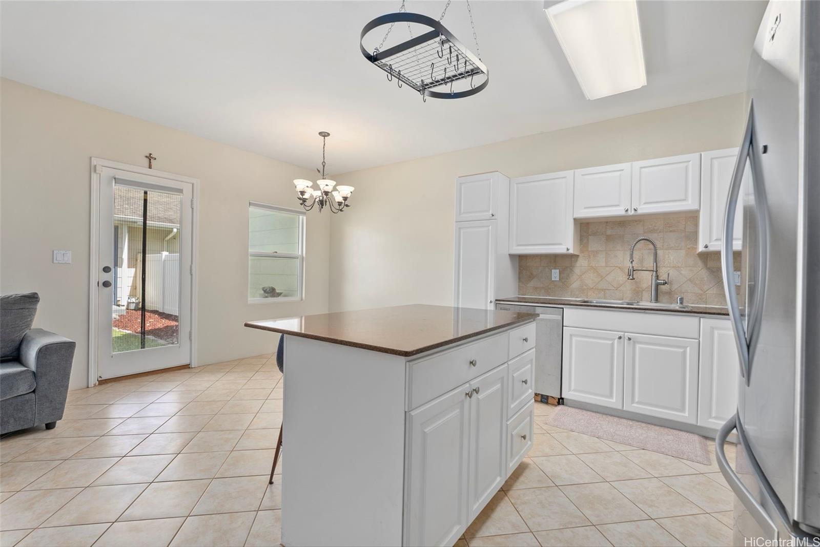 91-1040 Kaileolea Drive  Unit DD3