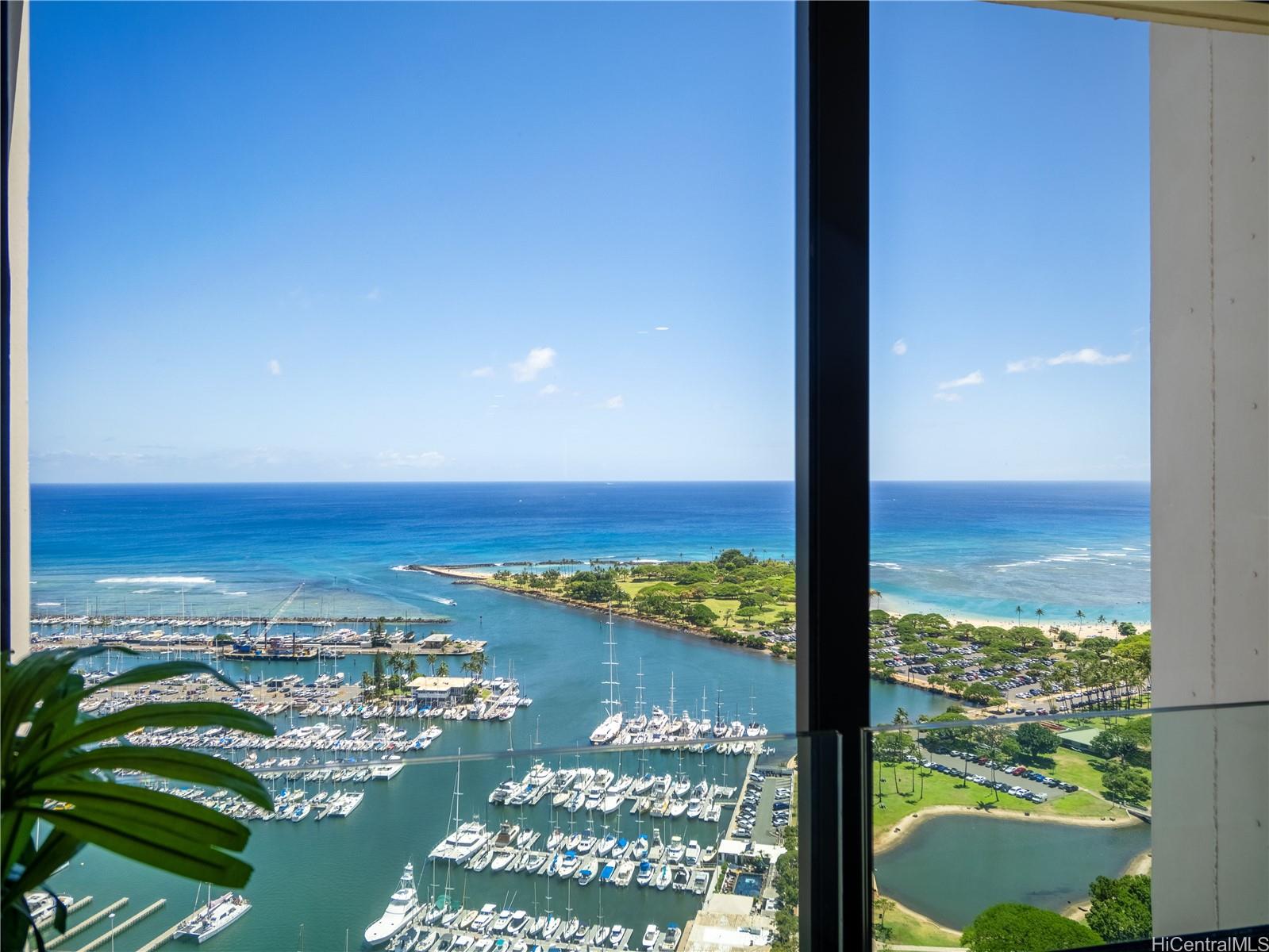 1600 Ala Moana Boulevard 3900