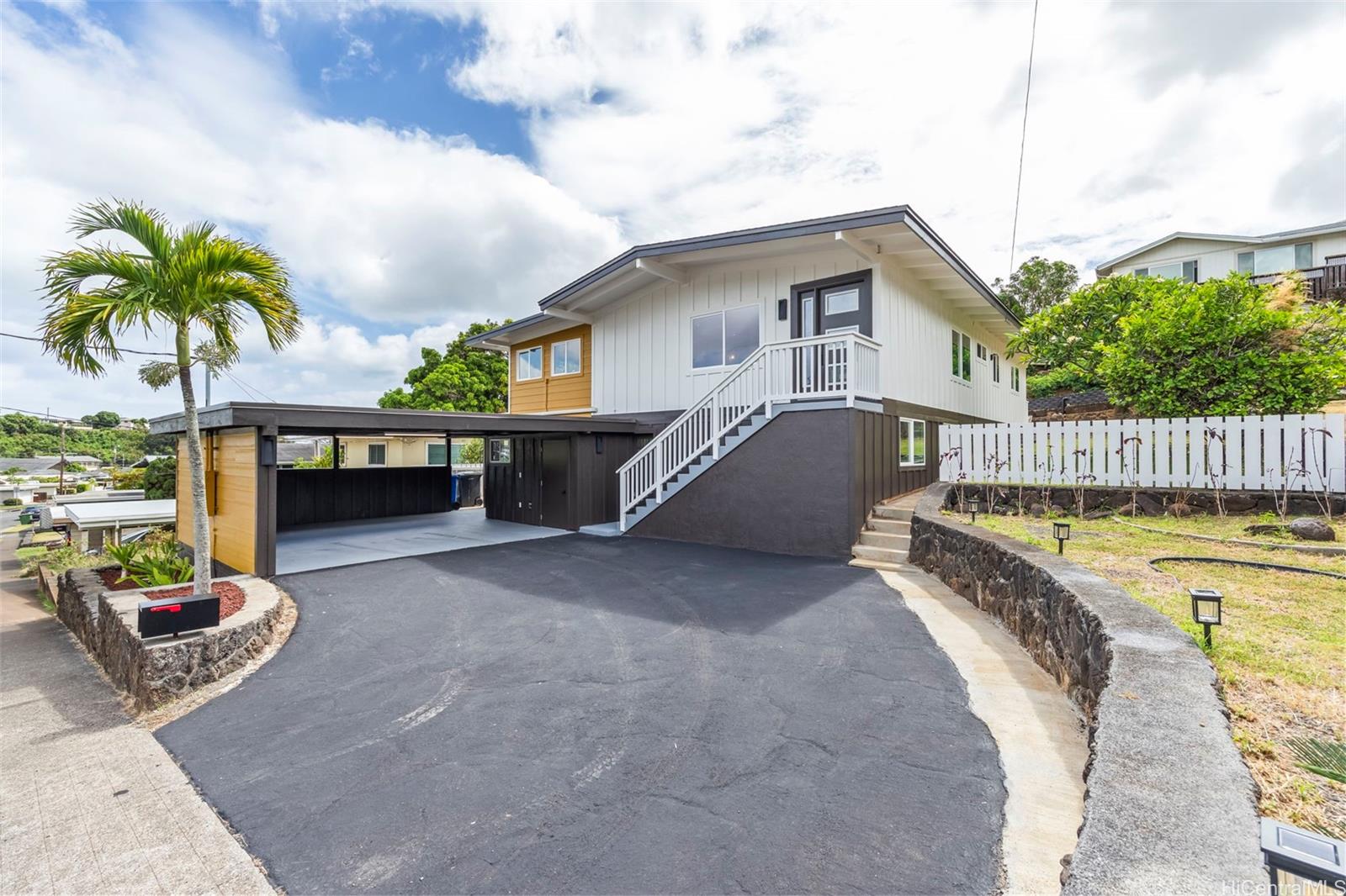 1468 Onipaa Street