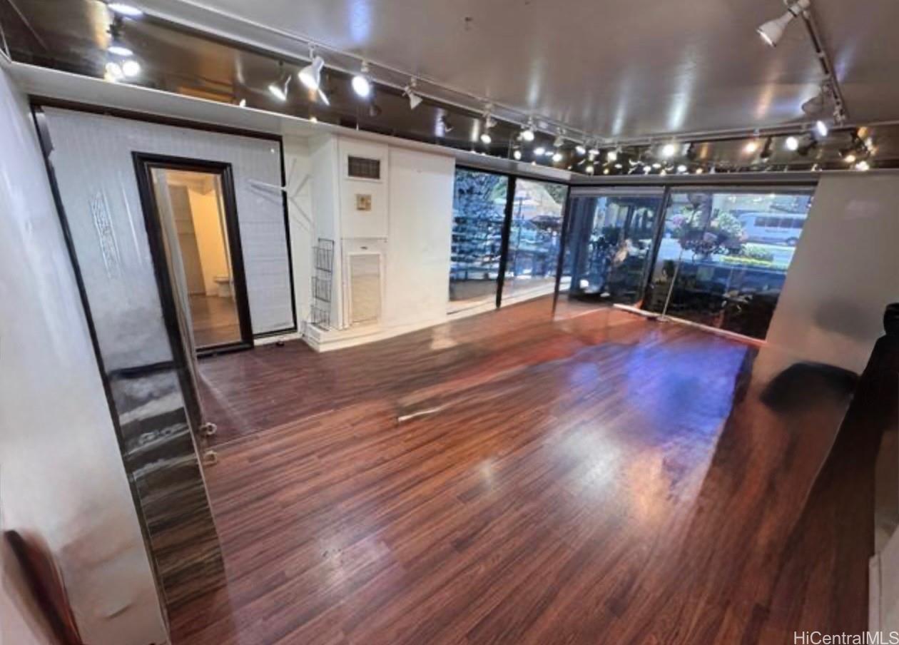 1750 Kalakaua Avenue  Unit 103