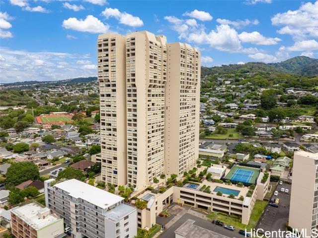 1717 Mott Smith Drive 407