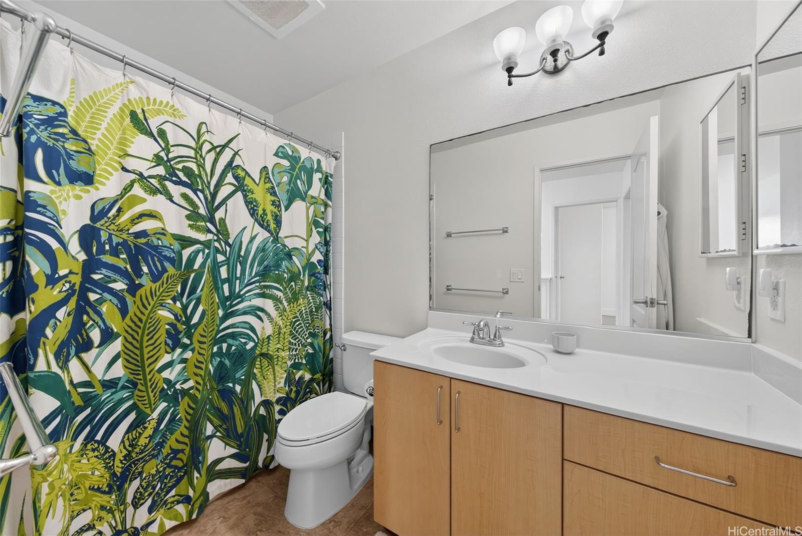 95-937 Ukuwai Street  Unit 806