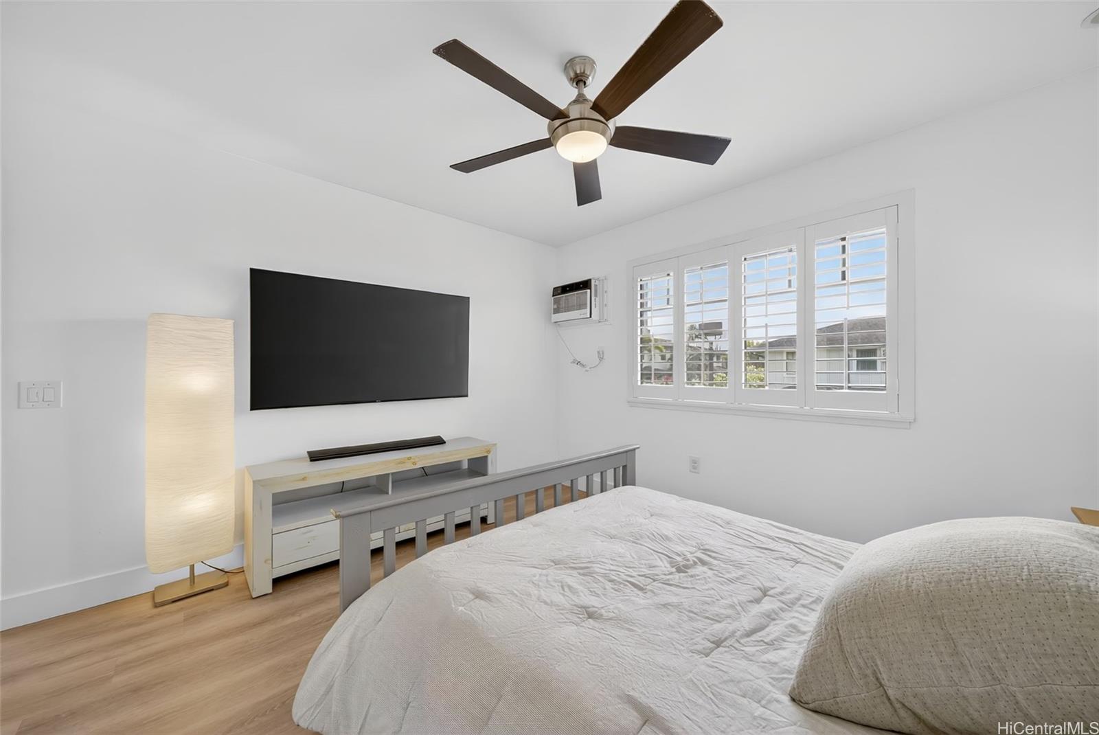 95-937 Ukuwai Street  Unit 806