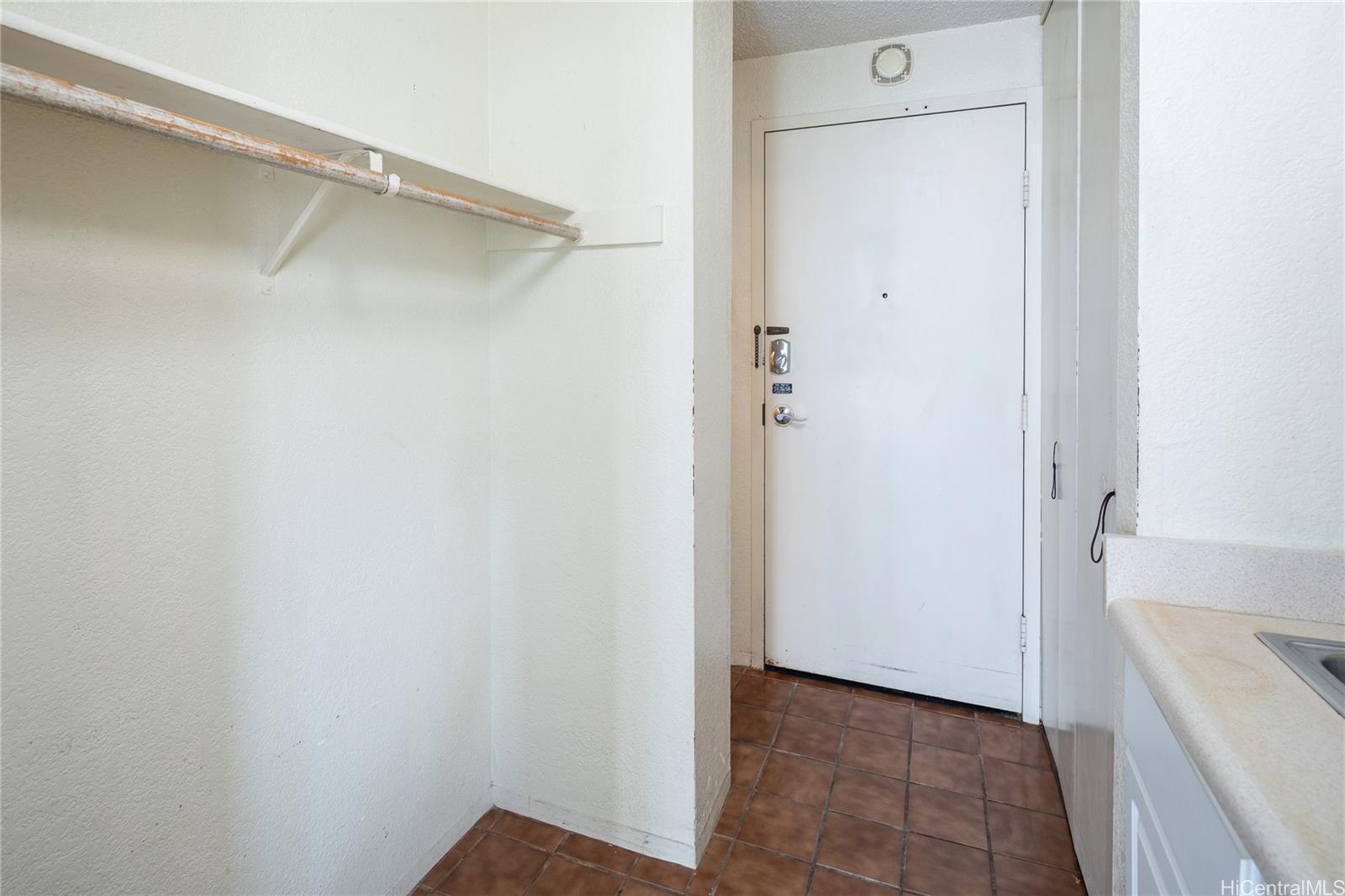 1920 Ala Moana Boulevard  Unit 908