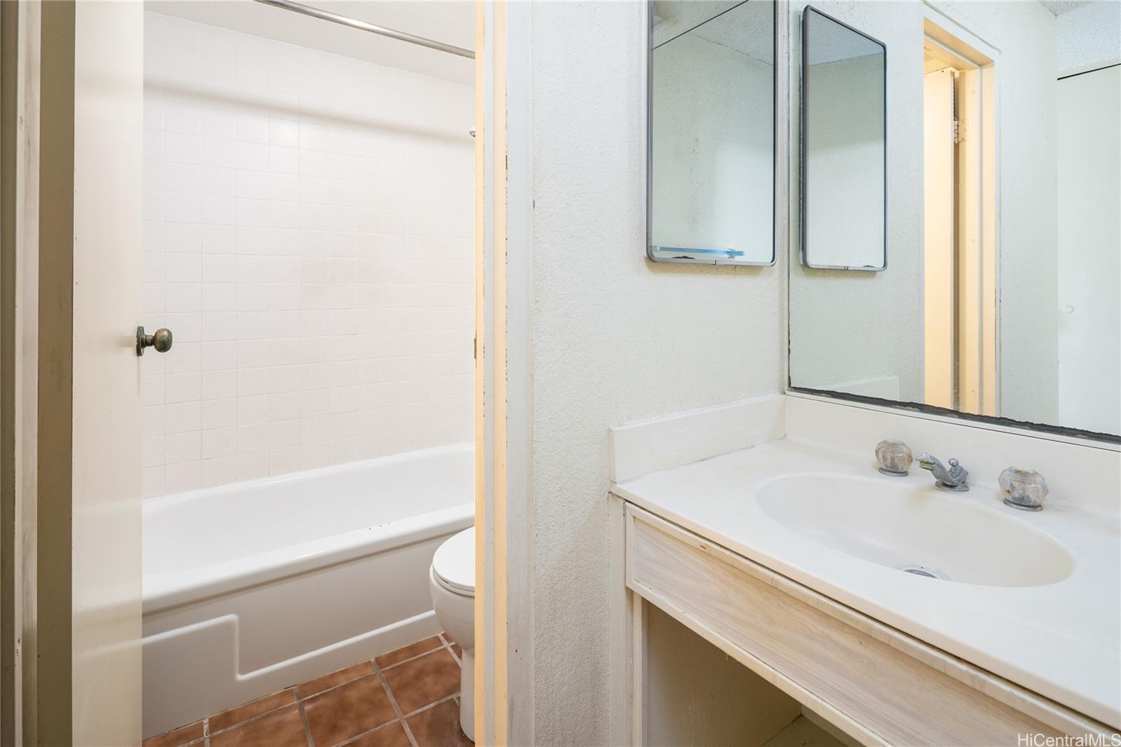 1920 Ala Moana Boulevard  Unit 908